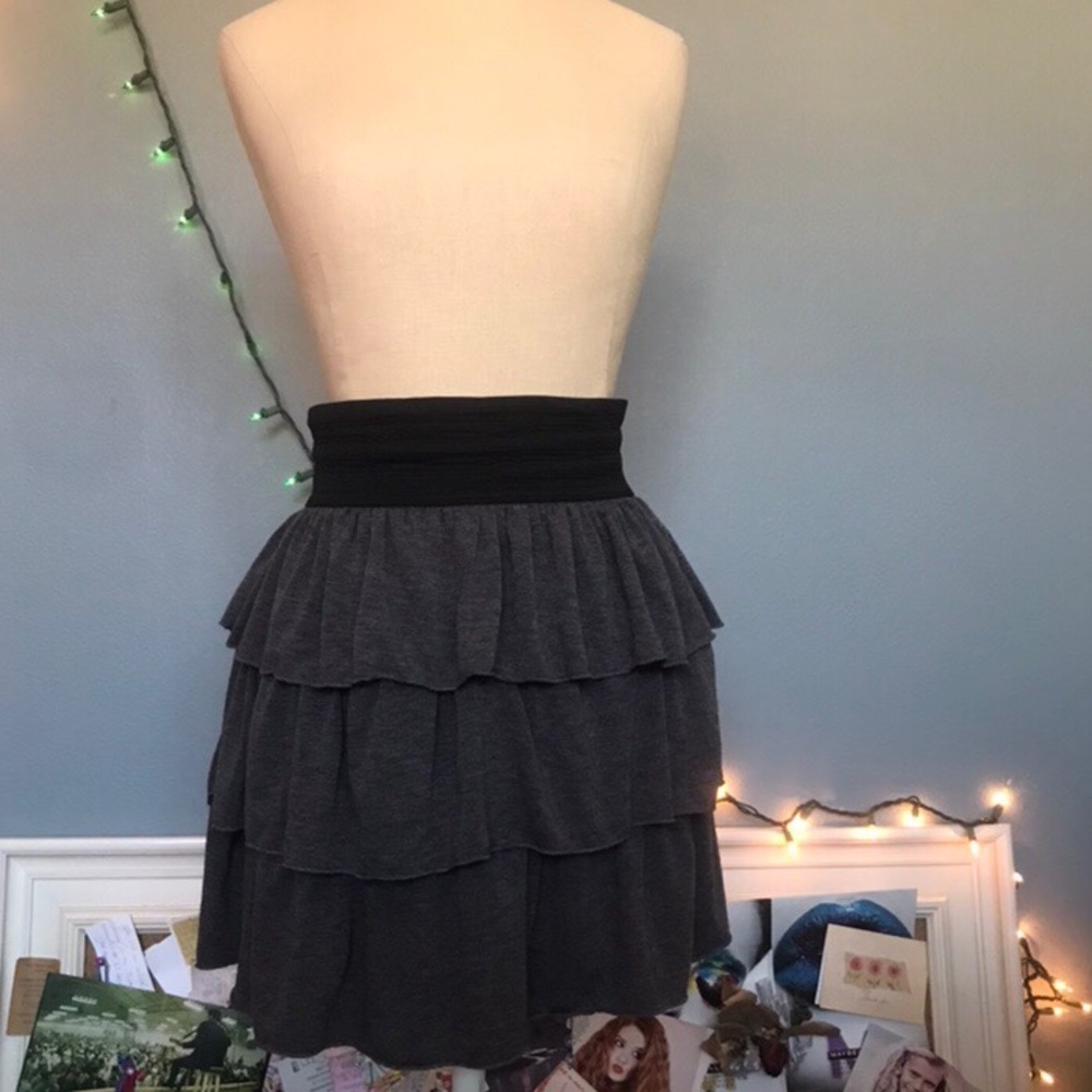 High waisted ruffle skirt